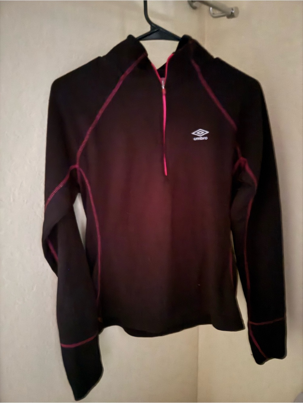 Umbro Black Sweater with Pink Stitching